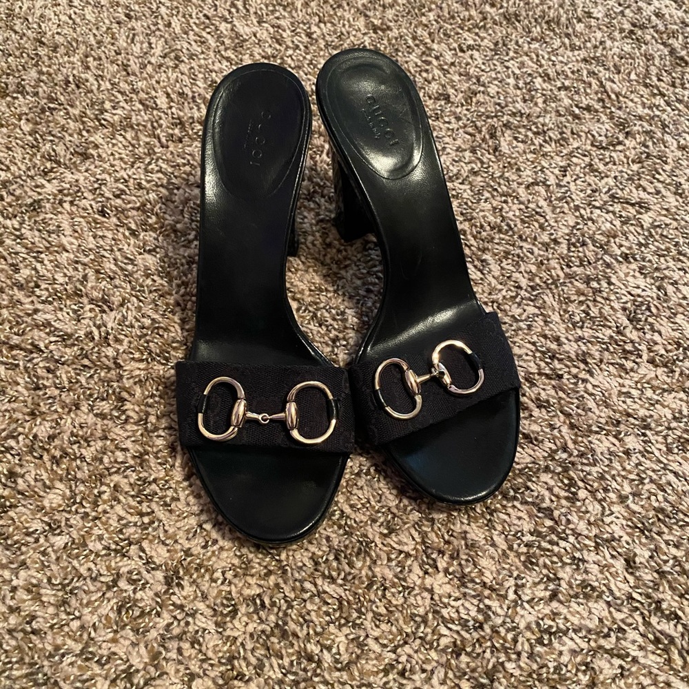 Authentic Gucci shoes